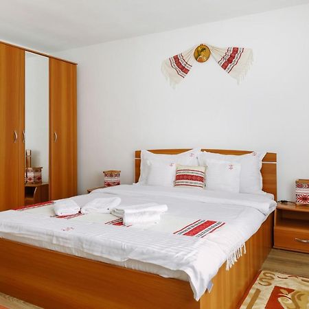 Casa Dacica Hotell Rîşnov Exteriör bild