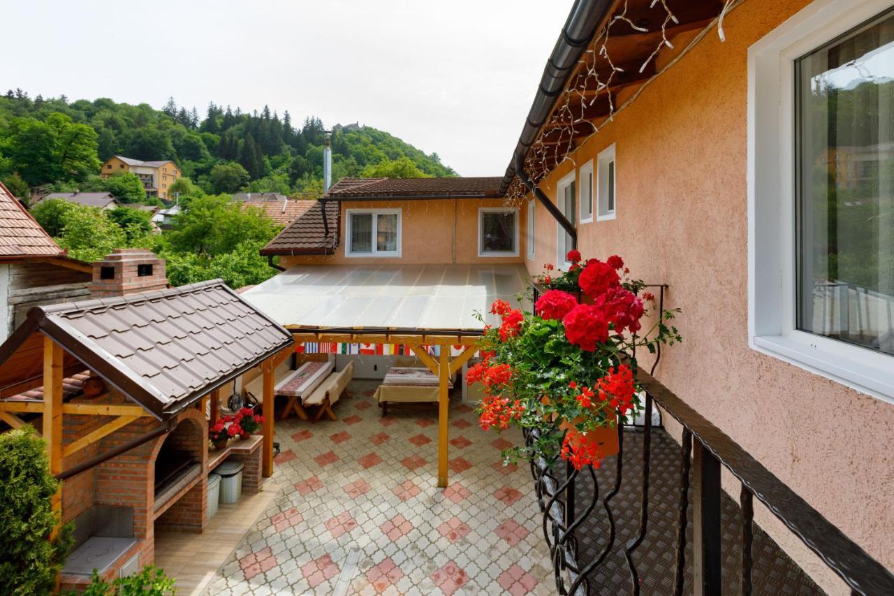 Casa Dacica Hotell Rîşnov Exteriör bild