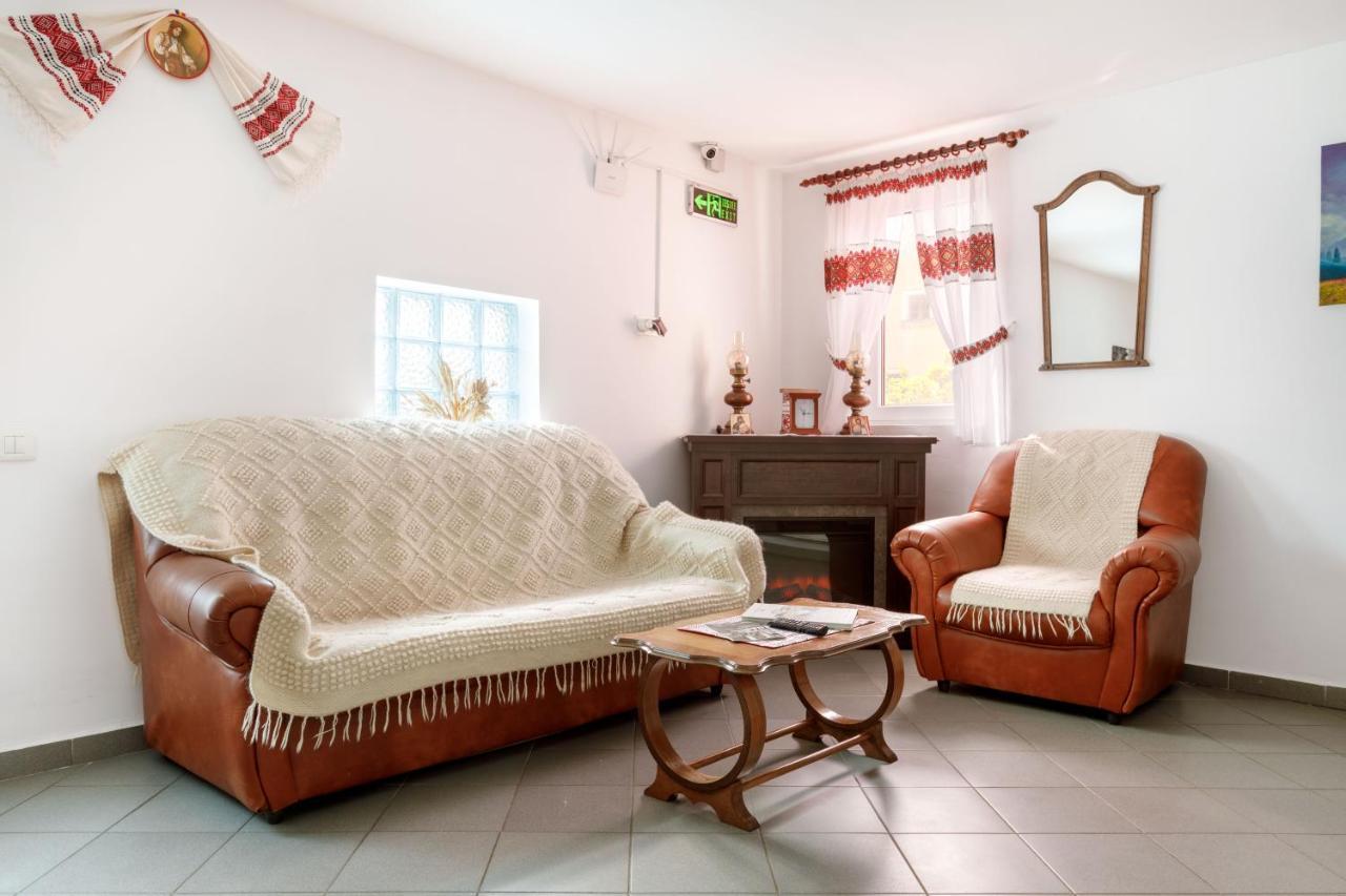 Casa Dacica Hotell Rîşnov Exteriör bild